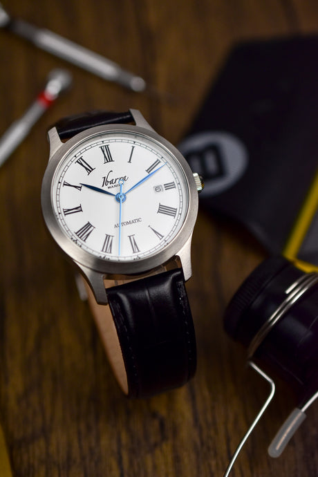 The Pluma Automatic: An Accessible Companion for Effortless Elegance